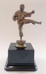 Karate figurka - MU� - bronz F10-60B