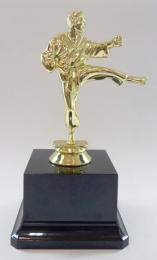 Karate figurka - MU� - zlato F10-60Z