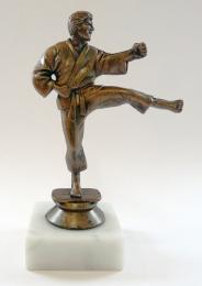 Karate figurka - MU� - bronz F10-800B